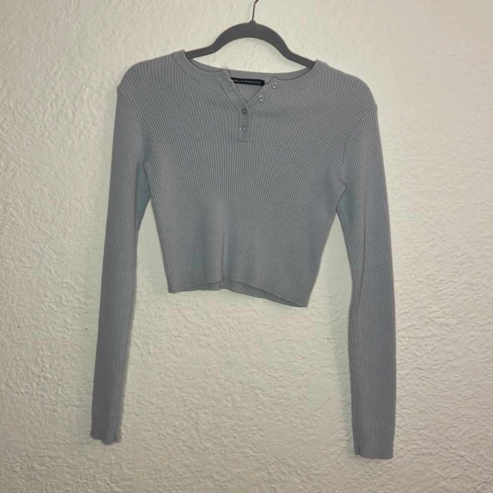 Brandy Melville long sleeve cropped sweater